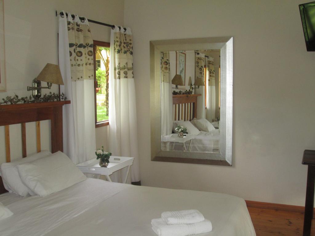 Almar View Guest House Mbombela Rum bild